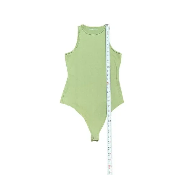 Abercrombie & Fitch Soft AF Collection‎ Size Womens Medium Green Ribbed Tank - Picture 3 of 8